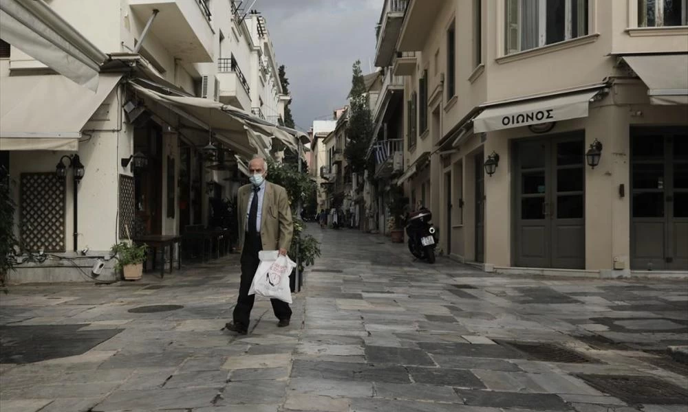 Κορονοϊός: Σήμερα οι ανακοινώσεις για τα σχολεία - Σε τροχιά lockdown αν δεν "πέσουν" τα κρούσματα